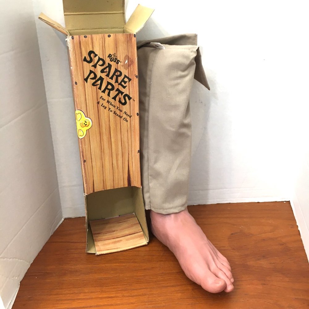 RUSS BERRY VTG 90's Fake Leg & Foot Decoration NWT NOS - Picture 3 of 14